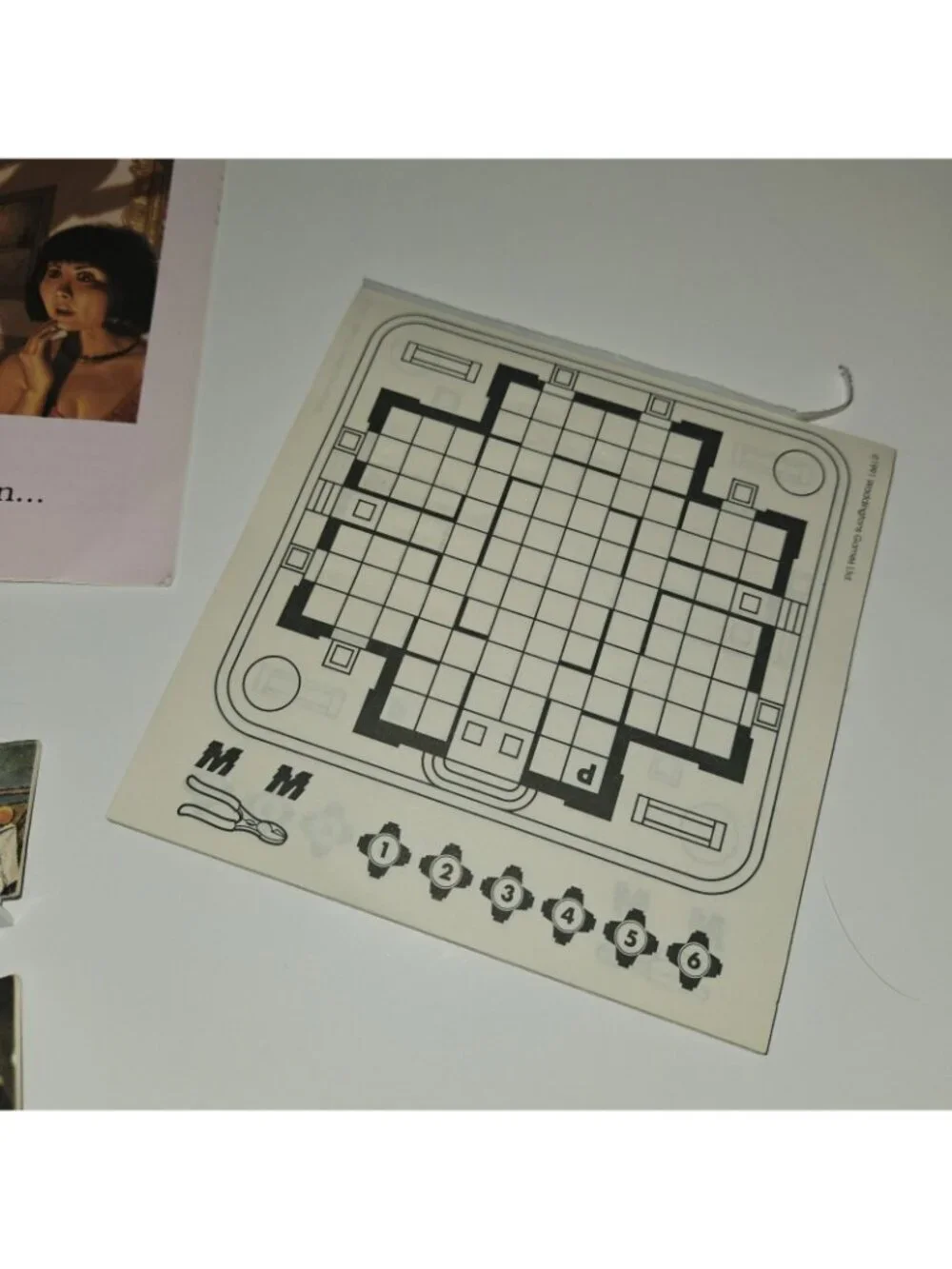 VTG Clue Great Museum Caper 3D Art Theft Mystery Board Game READ